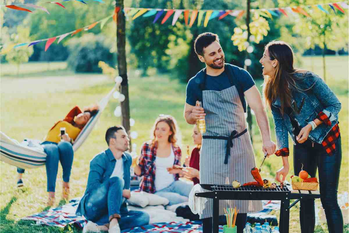 Come pulire correttamente la griglia del barbecue
