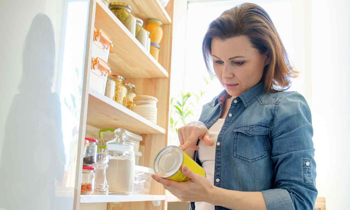 Salsa scaduta ma venduta lo stesso: l’inchiesta che fa tremare gli scaffali, tutti i dettagli