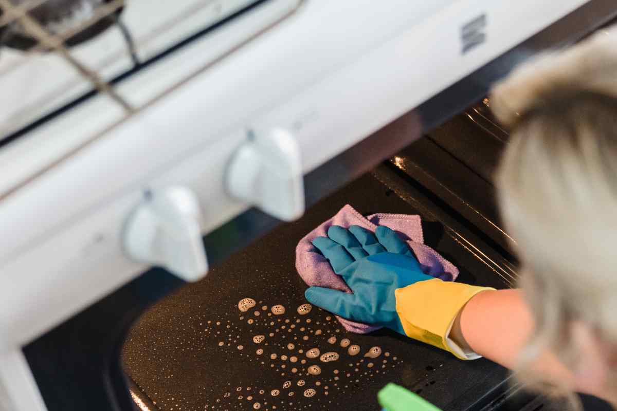 Come pulire il doppio vetro del forno