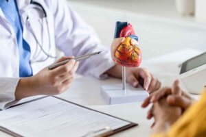 Questa abitudine a tavola ti porta all'infarto, tutti i dettagli