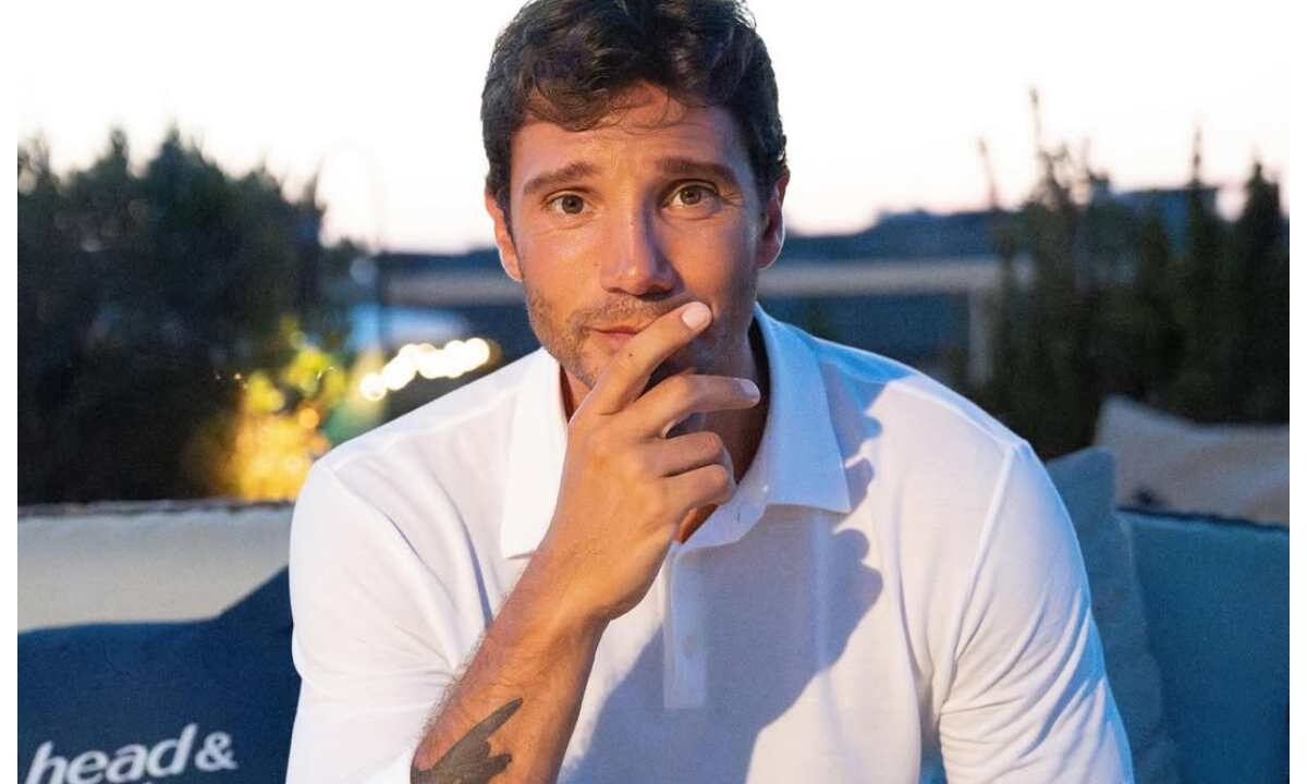 stefano de martino innamorato di carolina